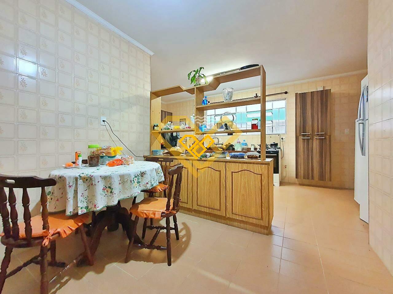 Apartamento à venda no José Menino: COZINHA