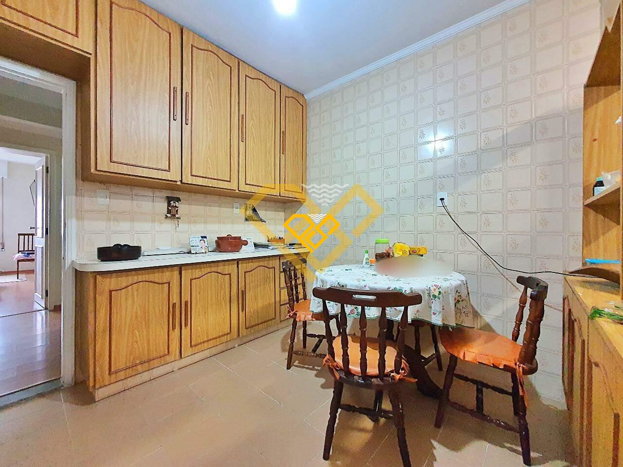 Apartamento à venda no José Menino: COZINHA