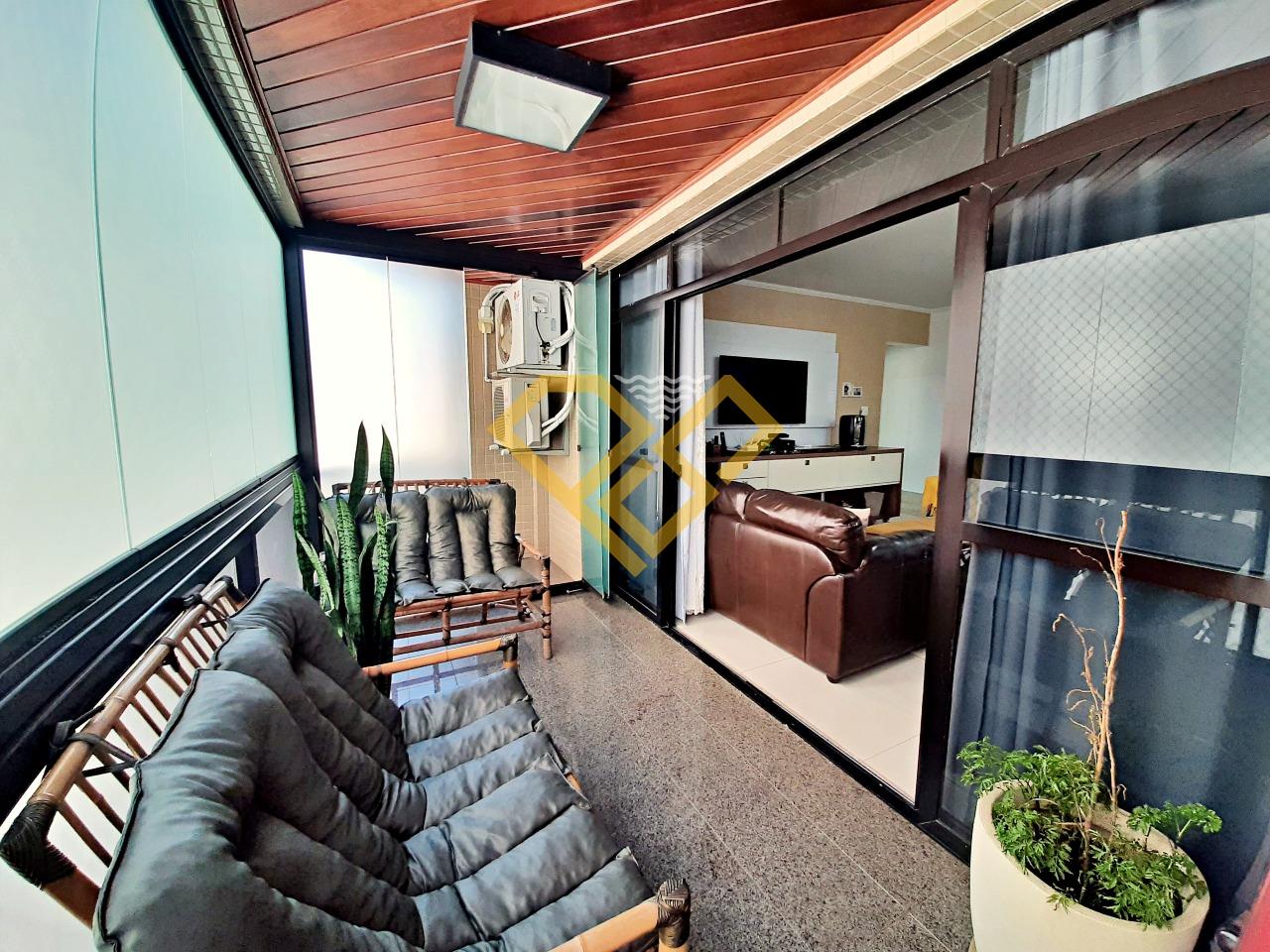 Apartamento à venda no Ponta da Praia: Varanda