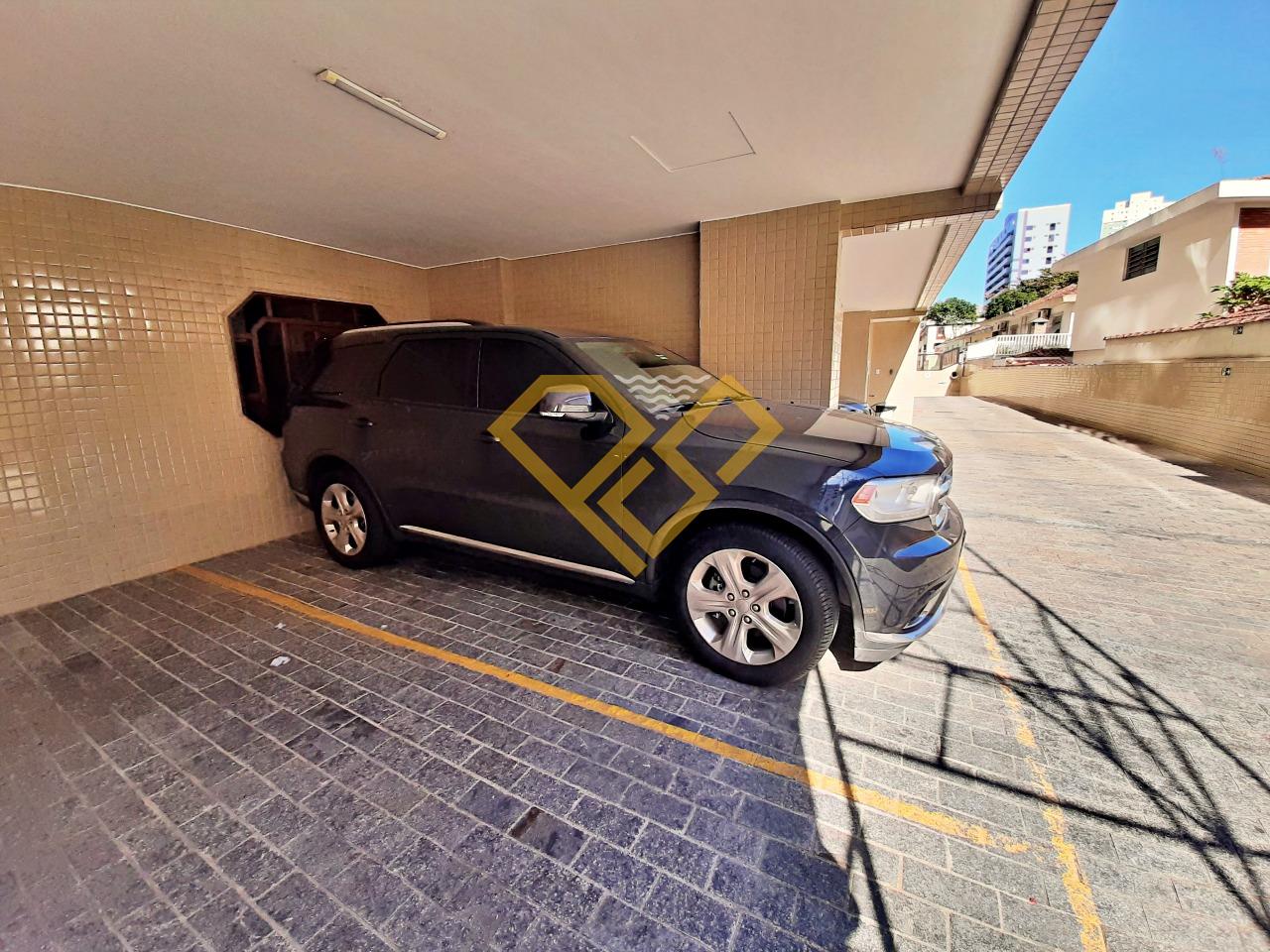 Apartamento à venda no Ponta da Praia: Vaga garagem