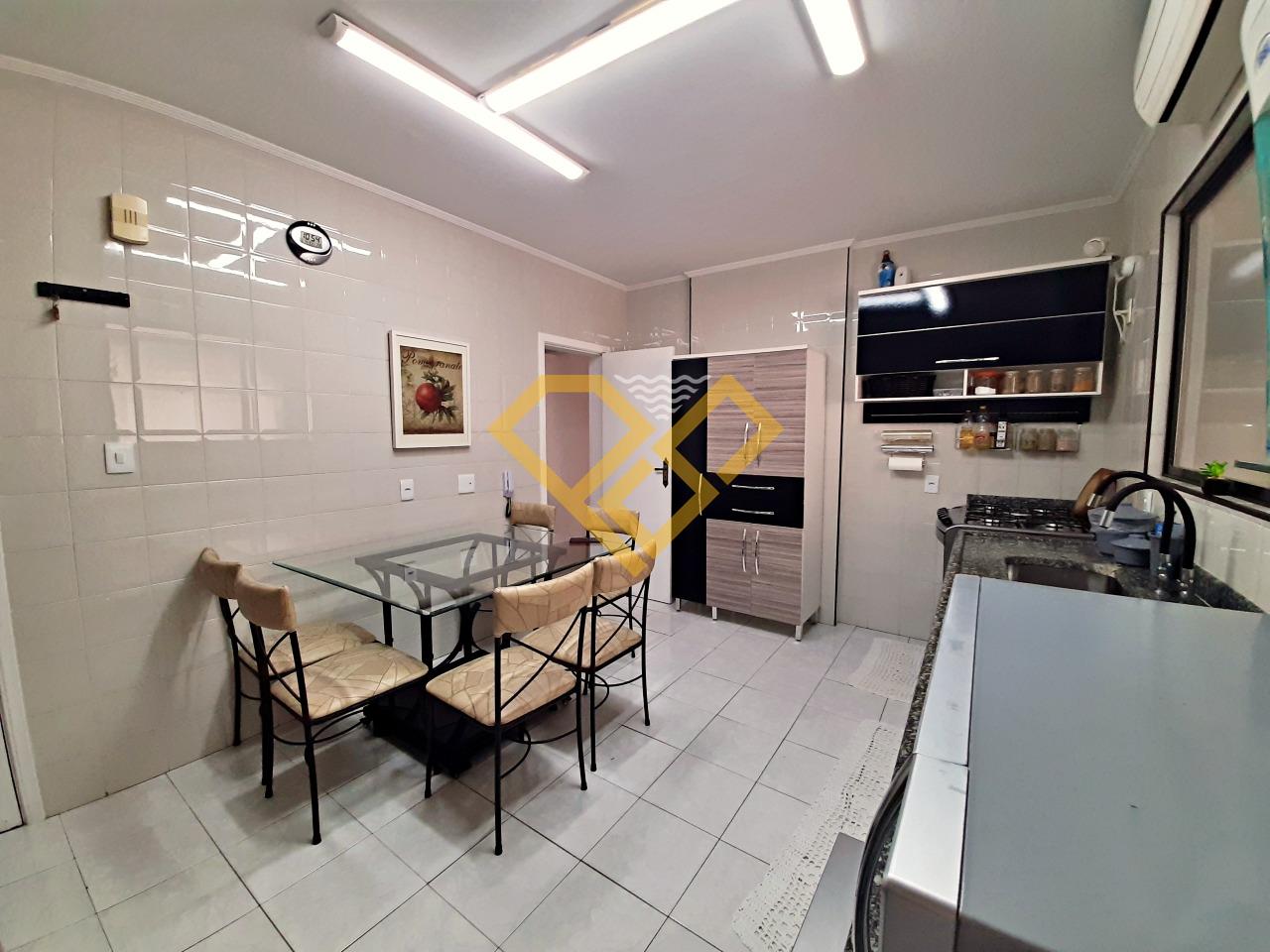 Apartamento à venda no Ponta da Praia: Cozinha