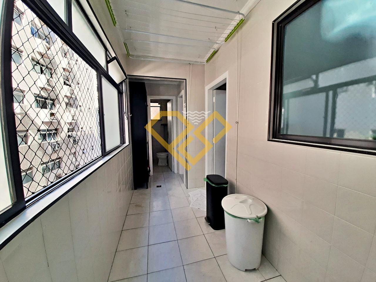 Apartamento à venda no Ponta da Praia: Área serviço