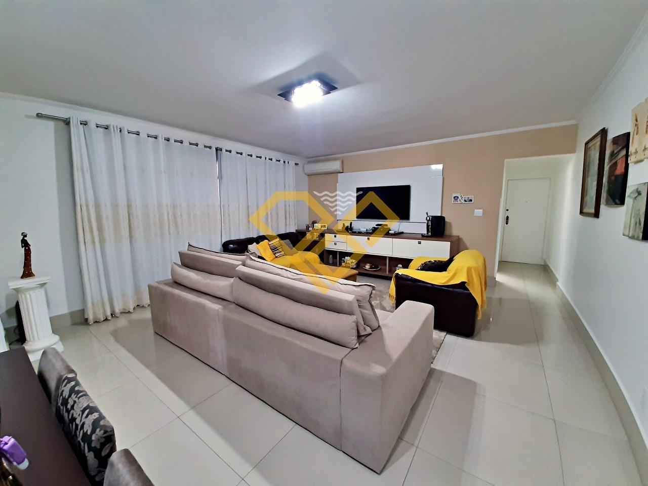 Apartamento à venda no Ponta da Praia: Sala