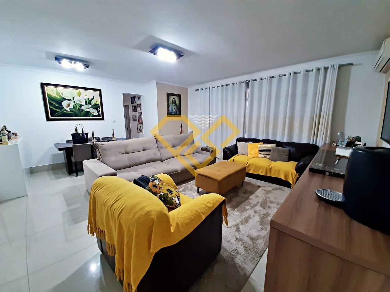 Apartamento à venda no Ponta da Praia: Sala