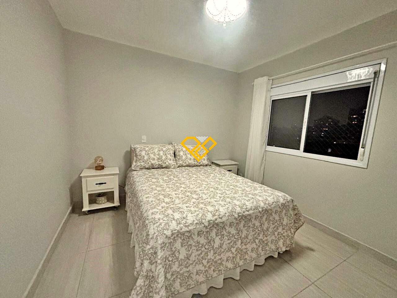 Apartamento à venda no Embaré: Suíte 1