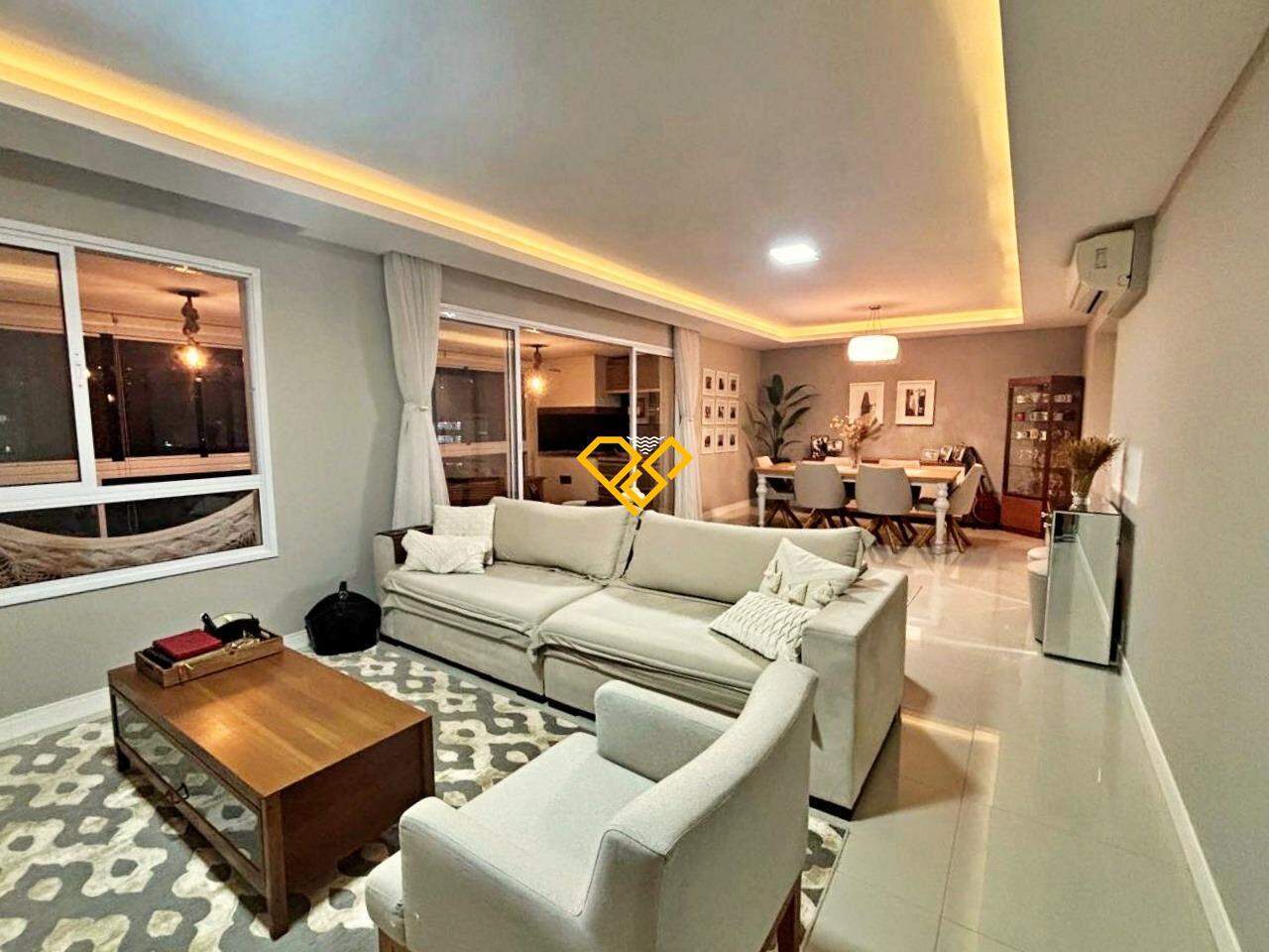 Apartamento à venda no Embaré: Sala