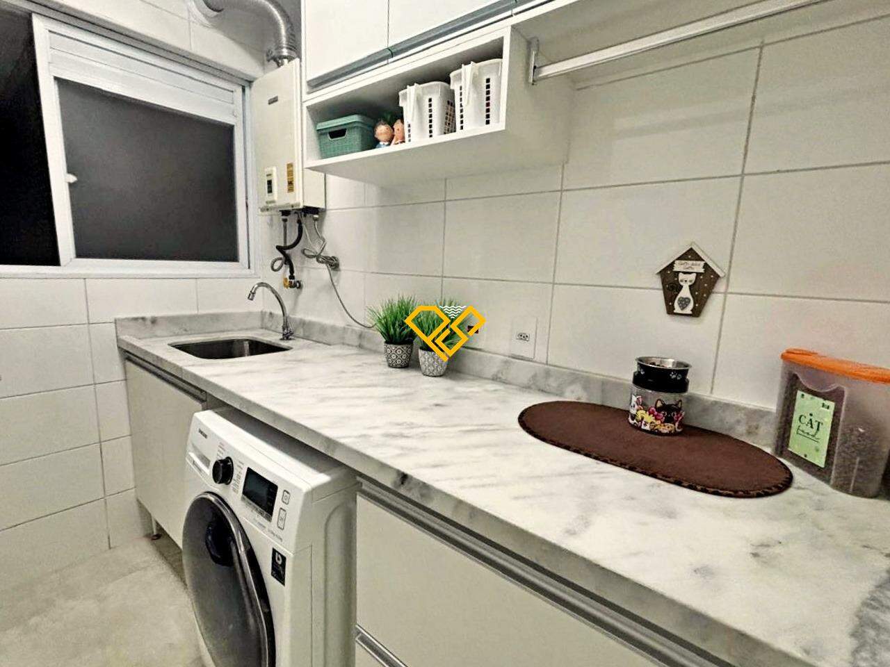 Apartamento à venda no Embaré: Área de serviço