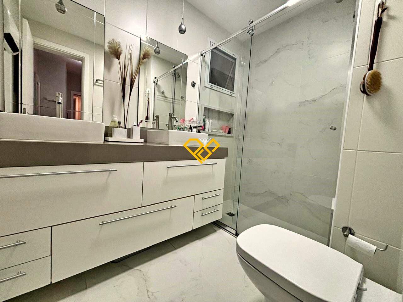 Apartamento à venda no Embaré: Wc suíte 1