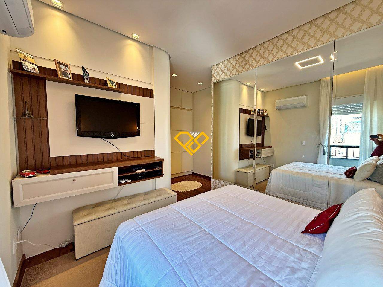 Apartamento à venda no Boqueirão: Dormitório 1 - Suíte