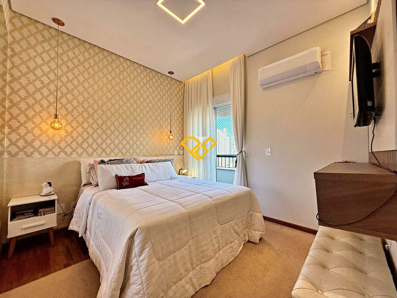 Apartamento à venda no Boqueirão: Dormitório 1 - Suíte