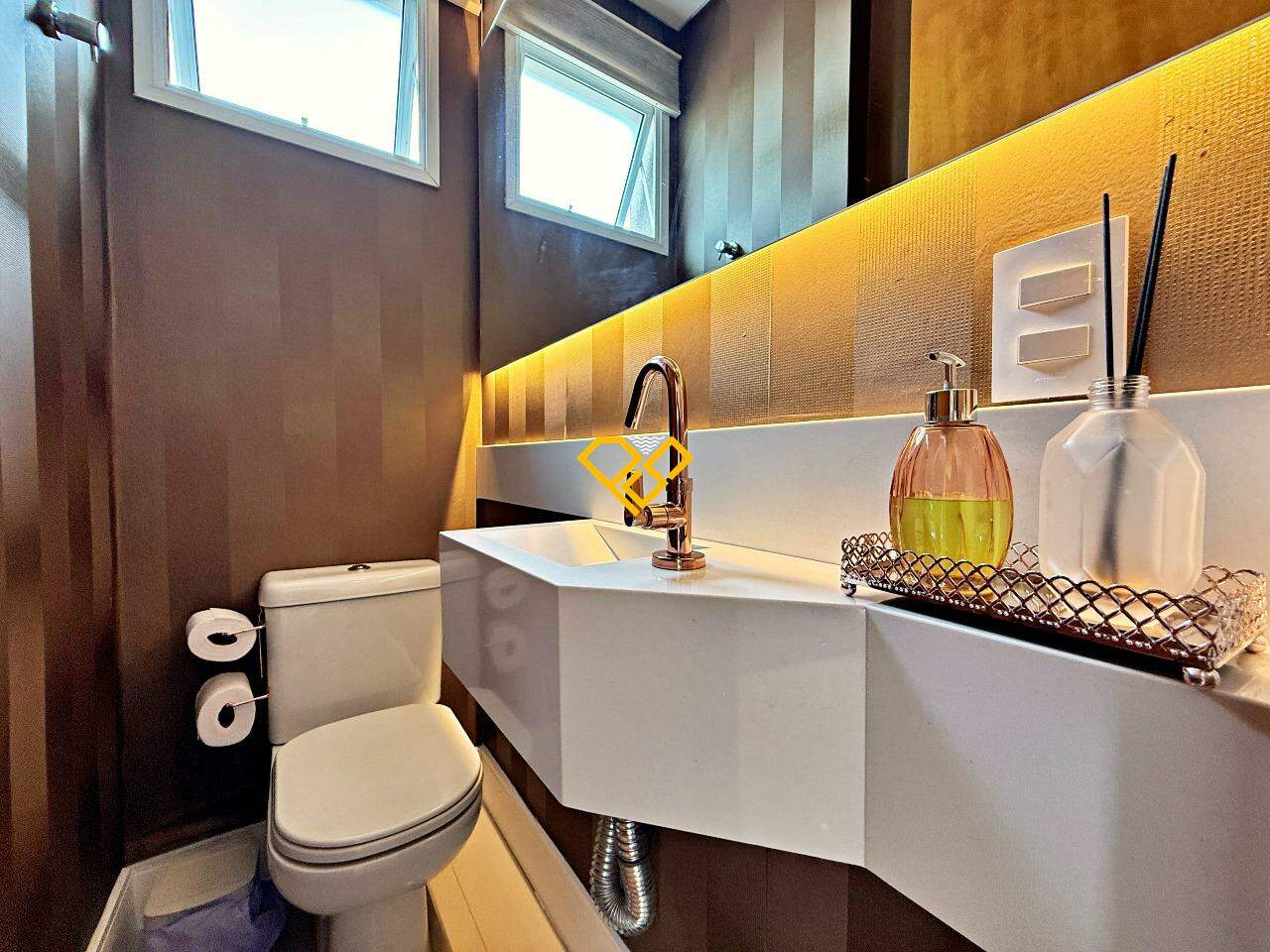 Apartamento à venda no Boqueirão: Lavabo