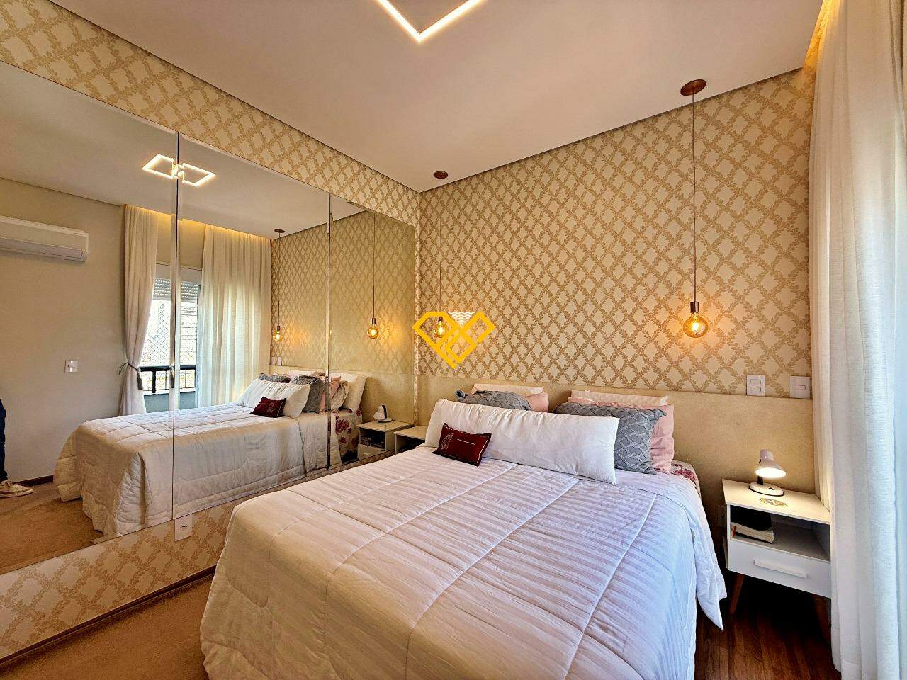 Apartamento à venda no Boqueirão: Dormitório 1 - Suíte