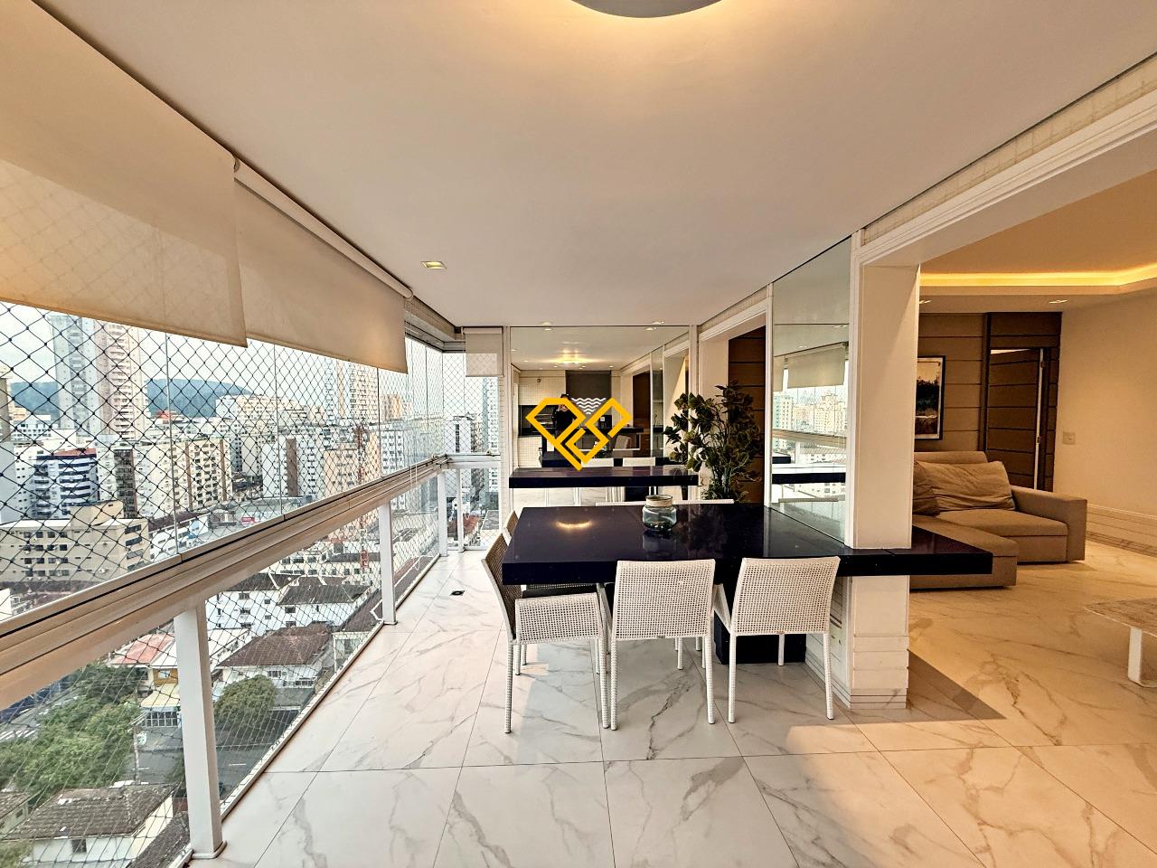 Apartamento à venda no Embaré: Varanda