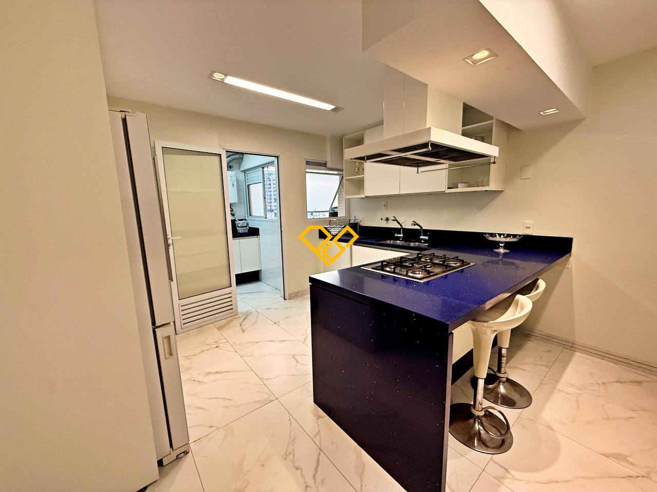 Apartamento à venda no Embaré: Cozinha