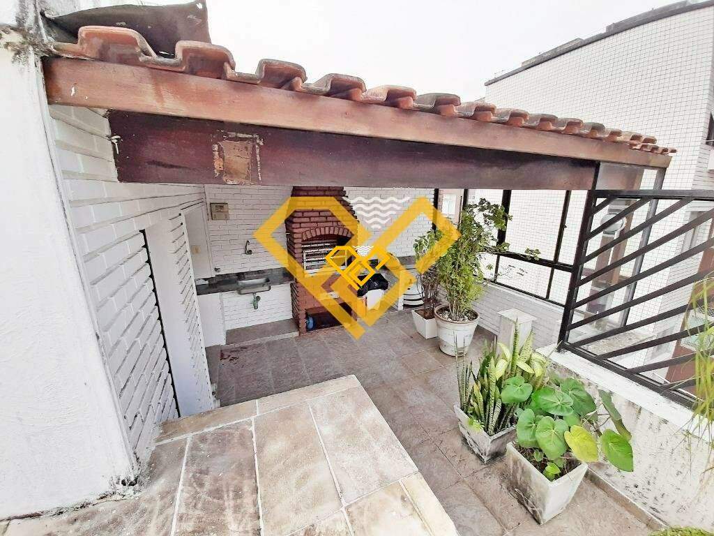 Cobertura à venda no José Menino: 