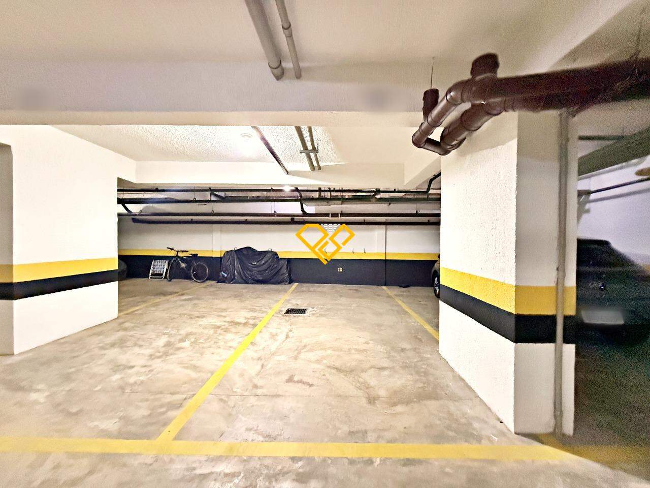 Apartamento à venda no Boqueirão: Garagem