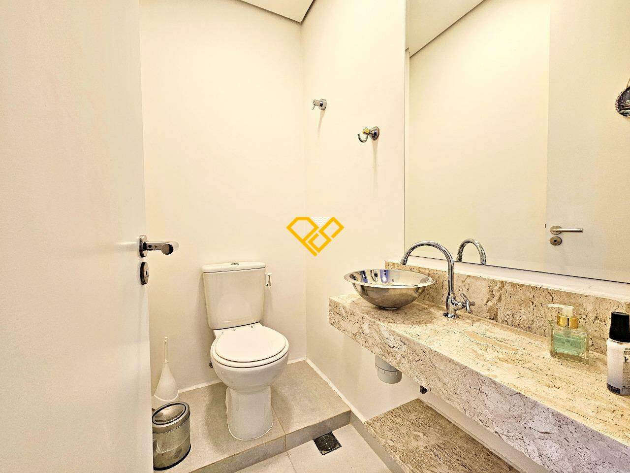 Apartamento à venda no Boqueirão: Lavabo