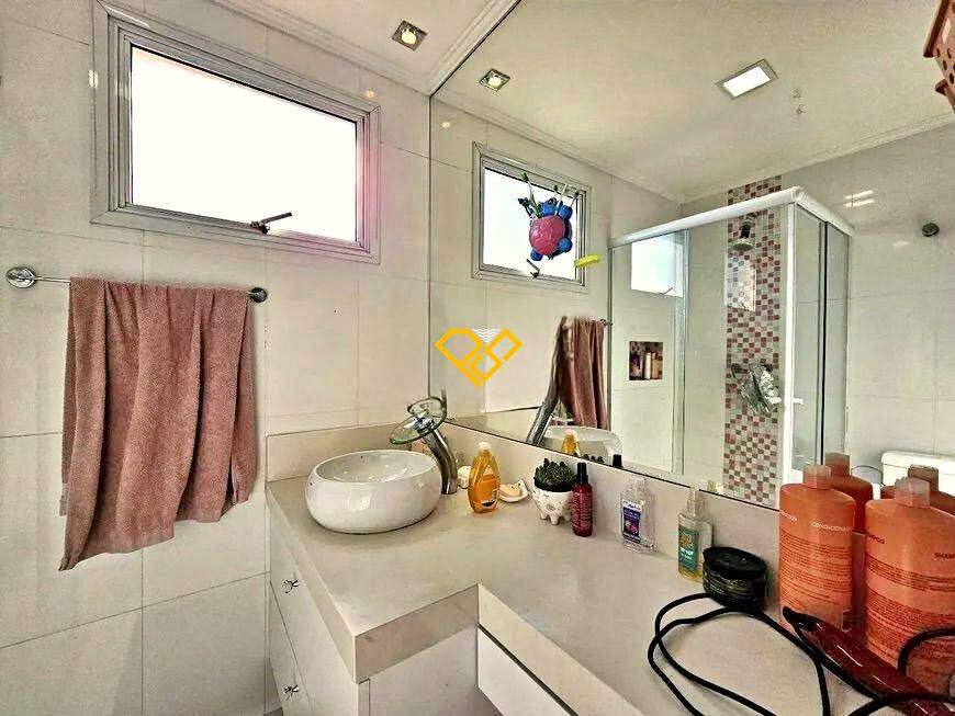 Apartamento à venda no Ponta da Praia: Wc suíte 3