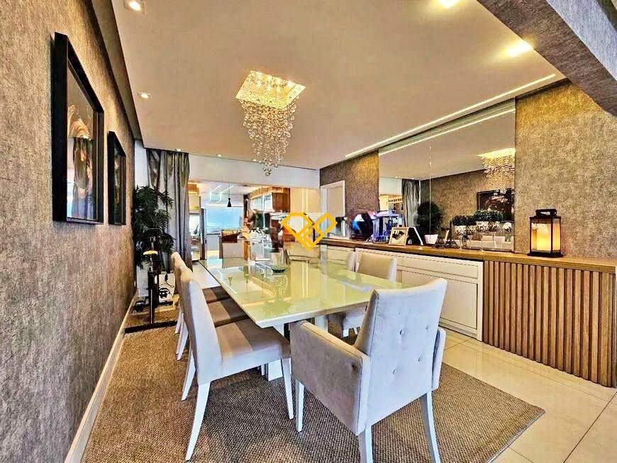 Apartamento à venda no Ponta da Praia: Sala