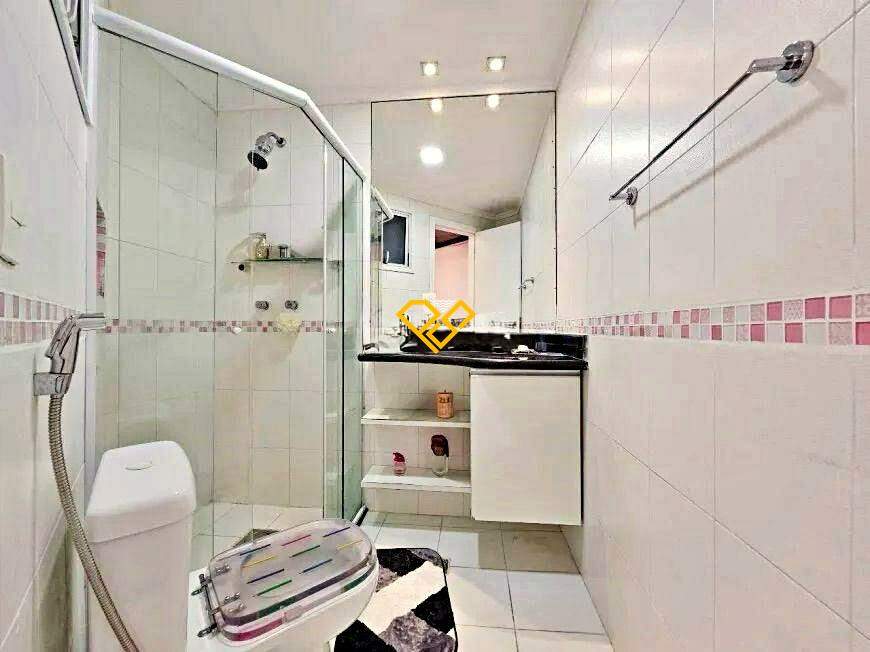 Apartamento à venda no Ponta da Praia: Wc suíte 2