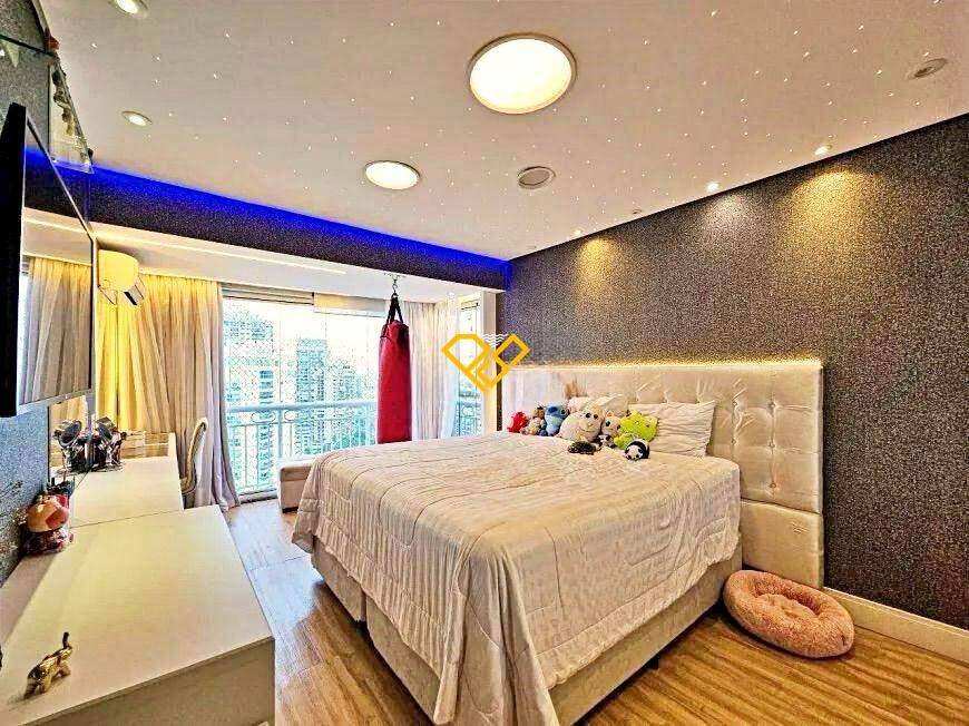 Apartamento à venda no Ponta da Praia: Suíte 2