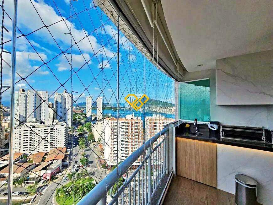Apartamento à venda no Ponta da Praia: Varanda com churrasqueira