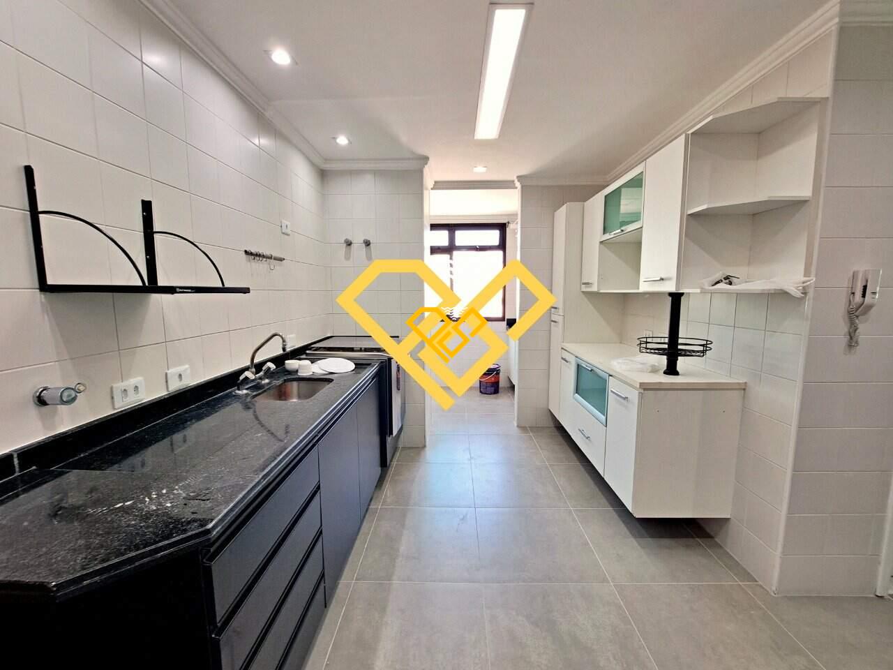 Cobertura à venda no Pompéia: Cozinha