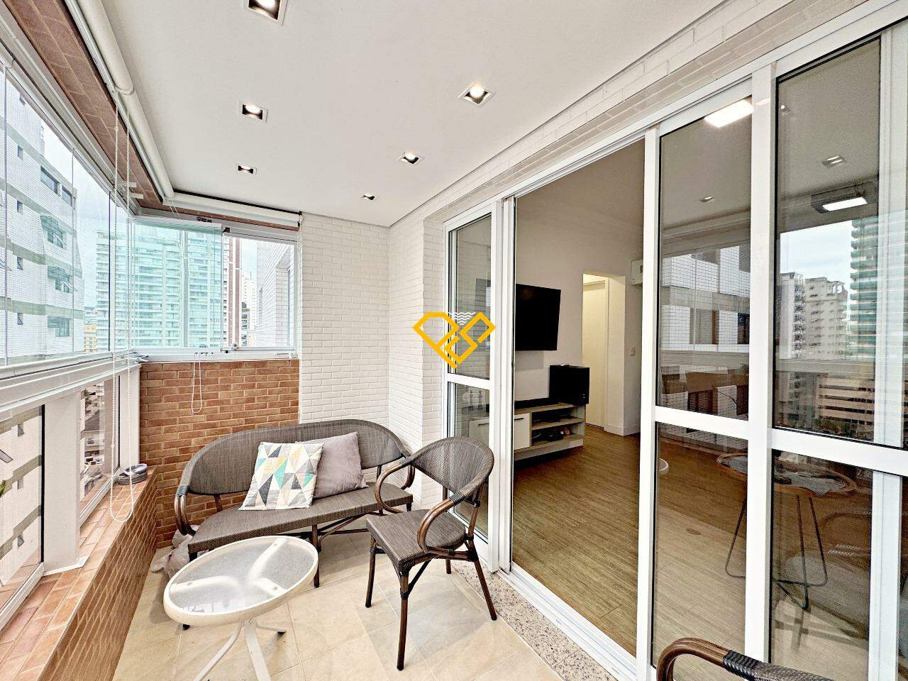 Apartamento à venda no Boqueirão: Varanda com churrasqueira