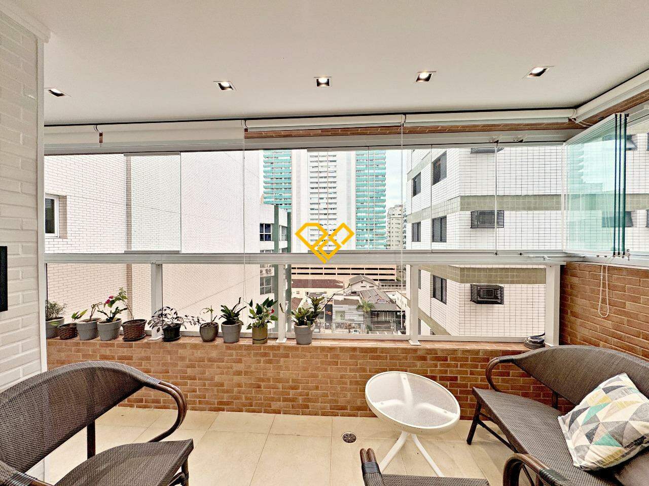 Apartamento à venda no Boqueirão: Varanda com churrasqueira