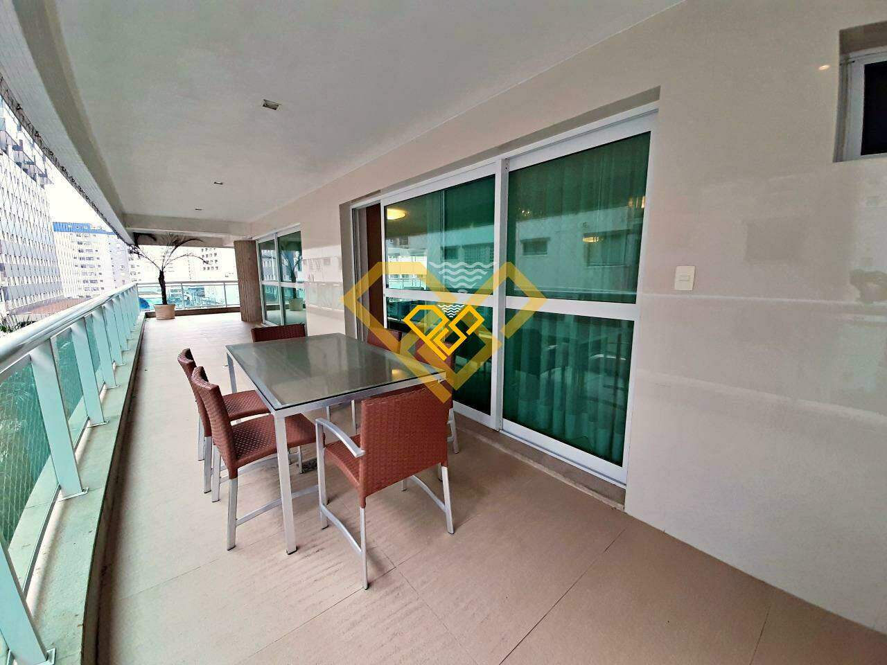 Apartamento à venda no Gonzaga: VARANDA