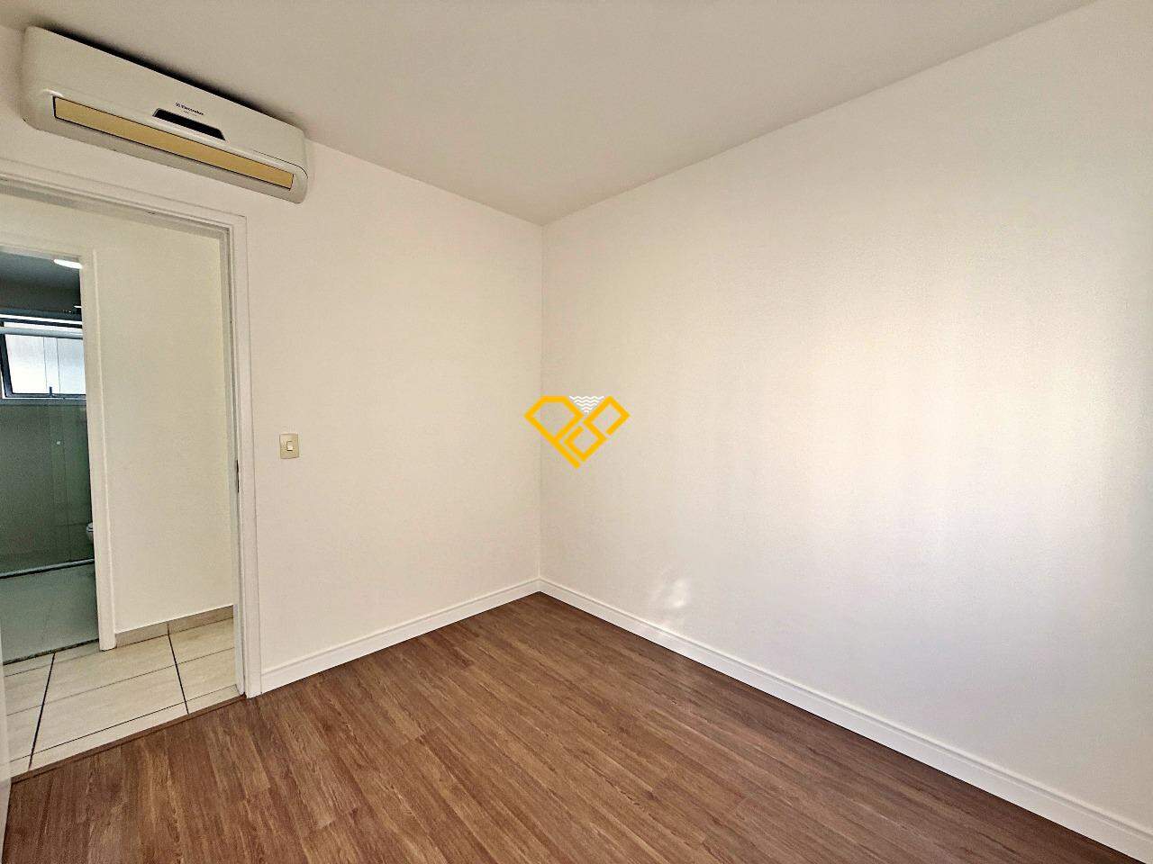 Apartamento à venda no Ponta da Praia: Dormitório 3