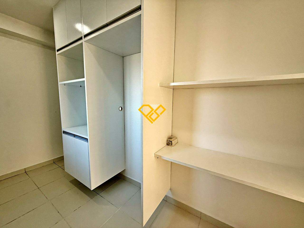 Apartamento à venda no Ponta da Praia: Cozinha