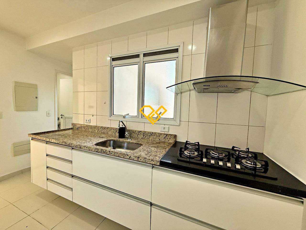Apartamento à venda no Ponta da Praia: Cozinha