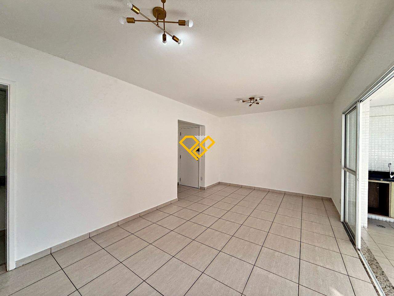 Apartamento à venda no Ponta da Praia: Sala