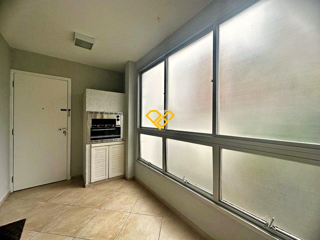 Apartamento à venda no Gonzaga: Área de serviço com churrasqueira elétrica