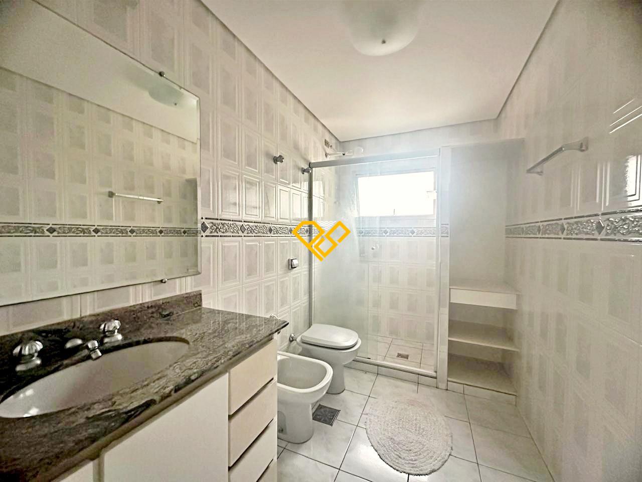 Apartamento à venda no Gonzaga: Wc social