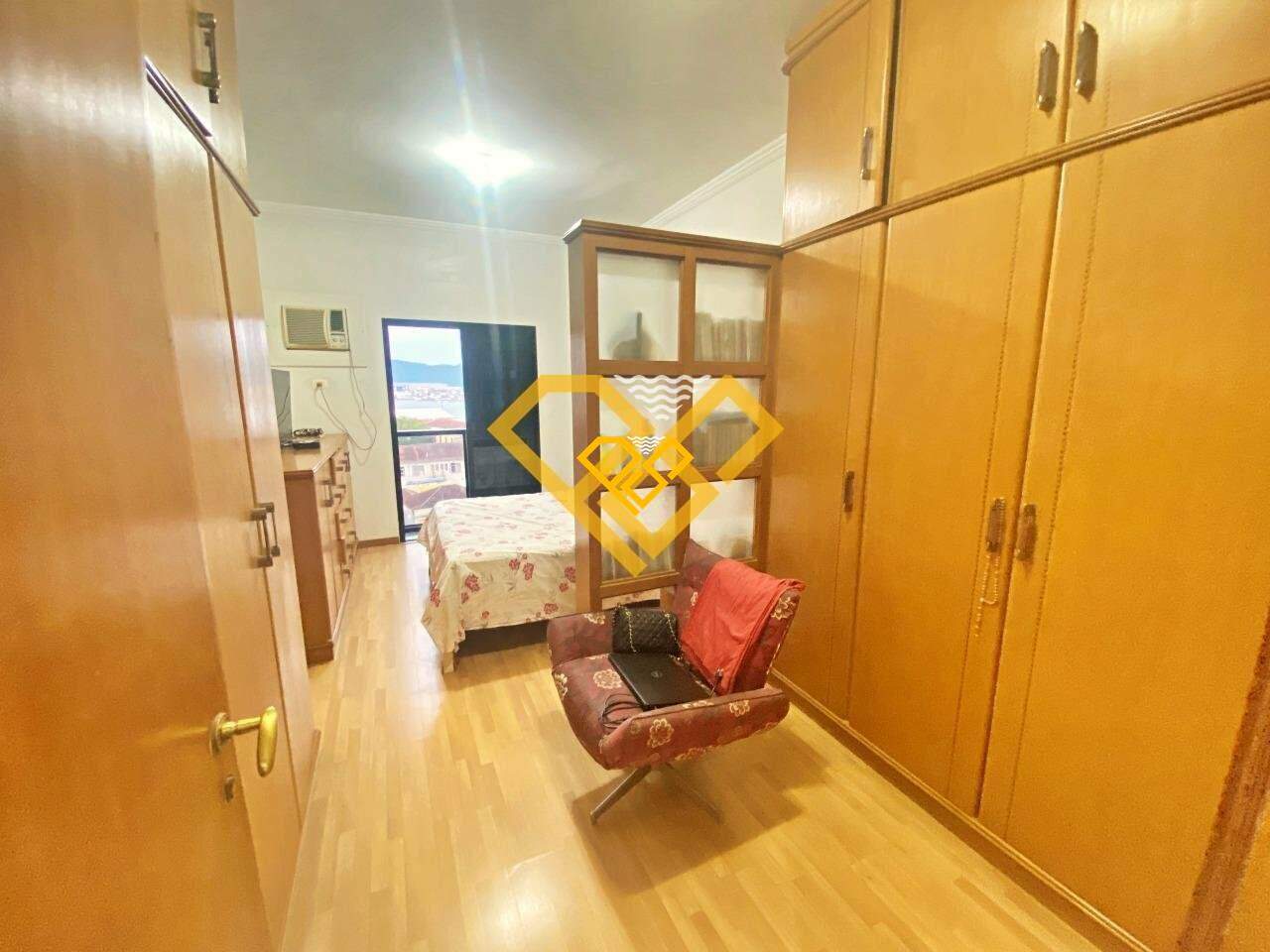 Apartamento à venda no Ponta da Praia: Dormitório 1 - suíte