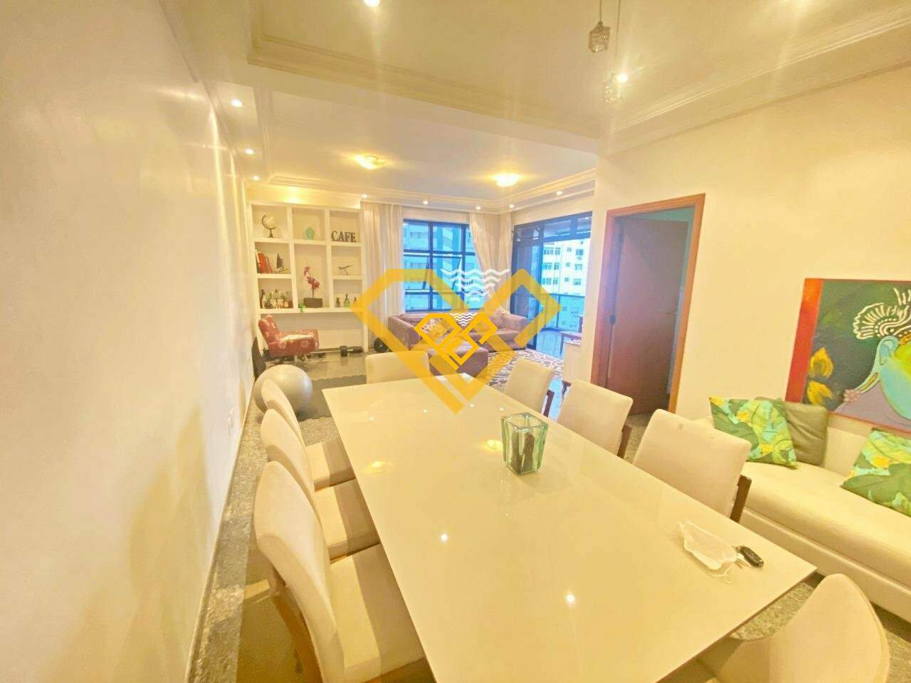 Apartamento à venda no Ponta da Praia: Sala