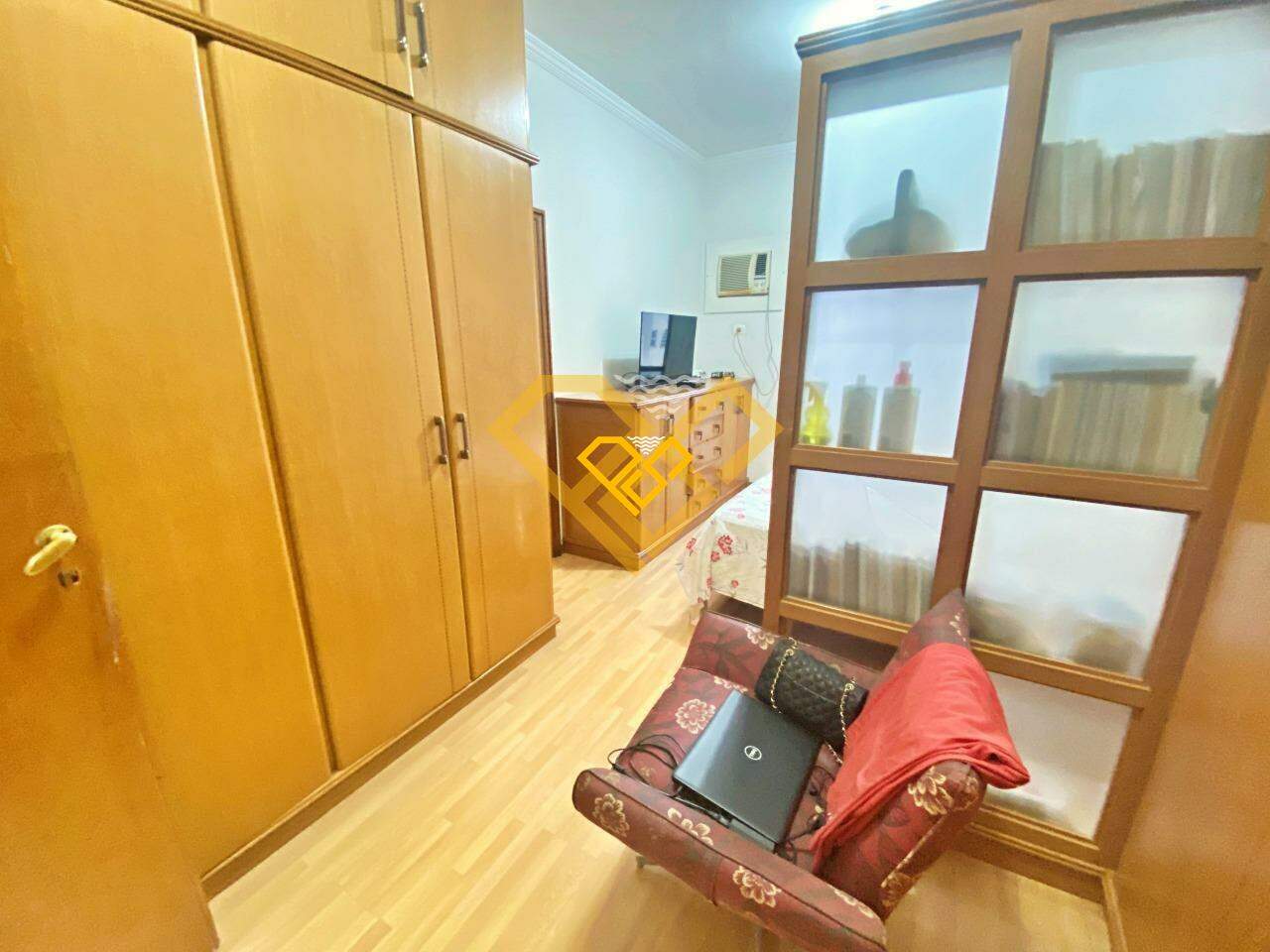 Apartamento à venda no Ponta da Praia: Dormitório 1 - suíte
