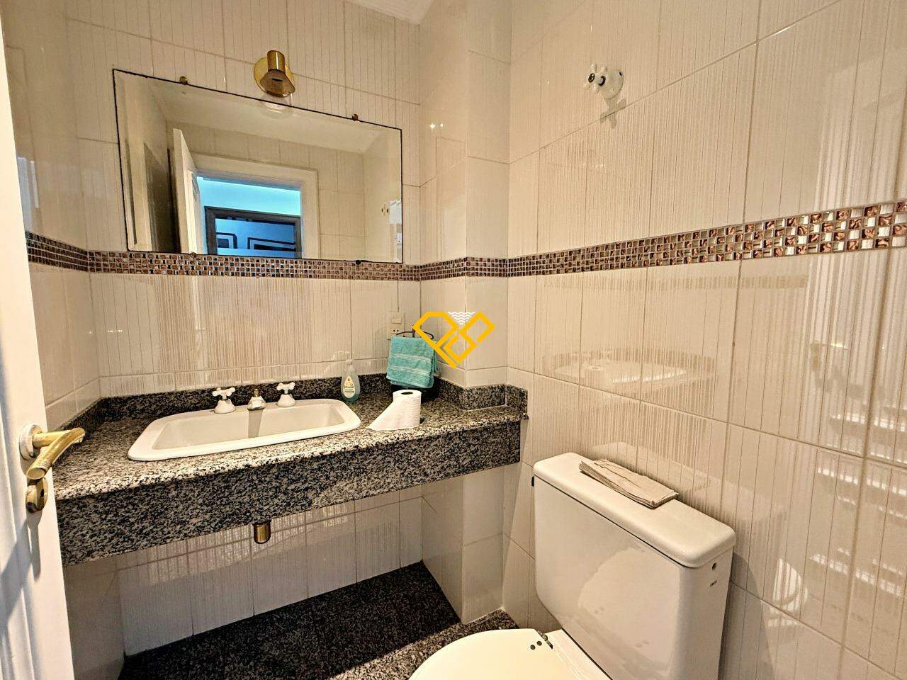 Apartamento à venda no Boqueirão: Lavabo