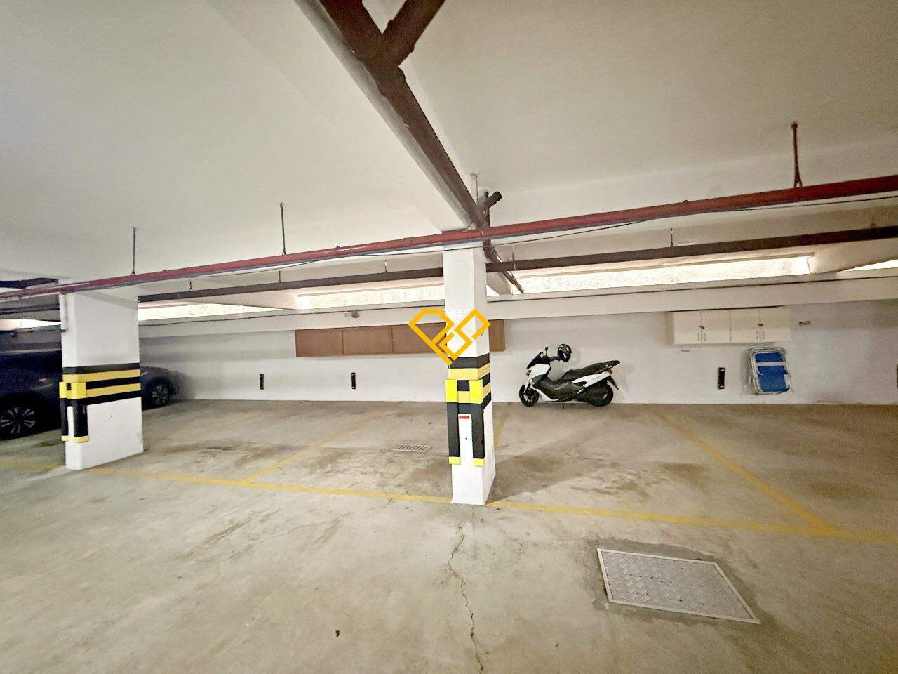 Apartamento à venda no Boqueirão: Garagem
