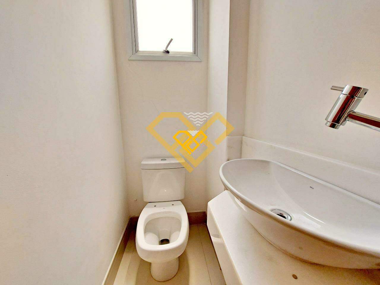 Cobertura à venda no Gonzaga: LAVABO