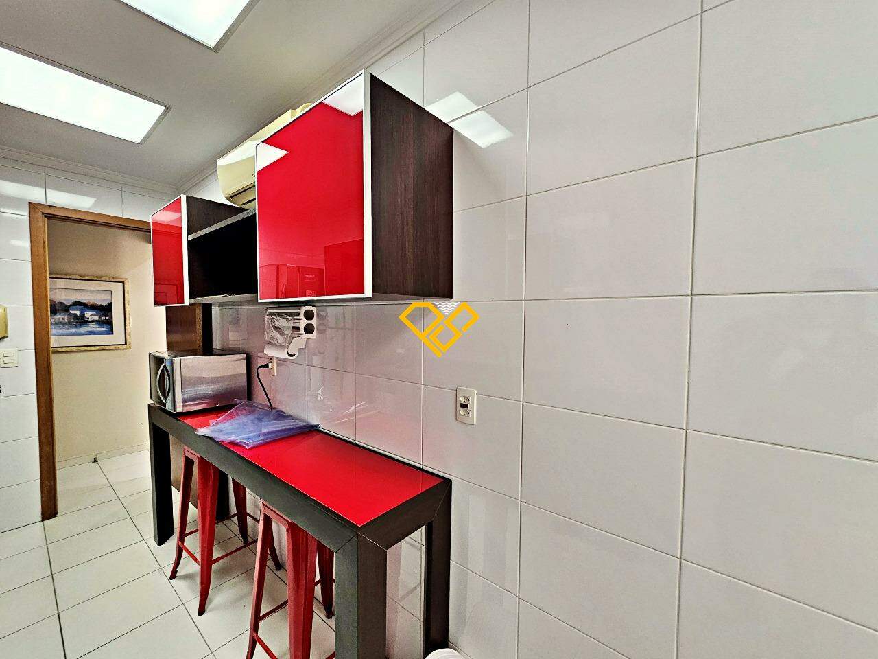 Apartamento à venda no Gonzaga: Cozinha