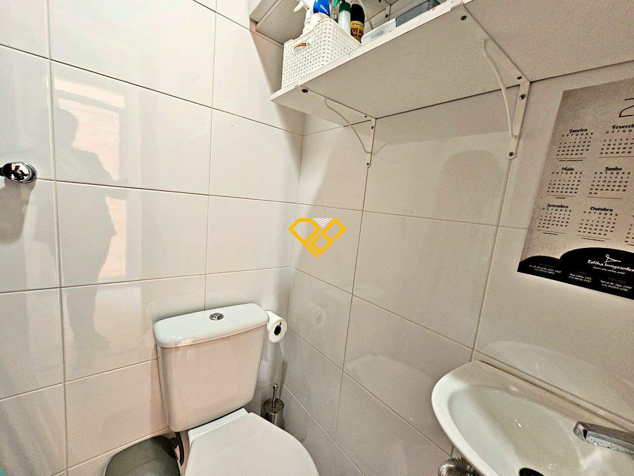 Apartamento à venda no Gonzaga: Wc de serviço