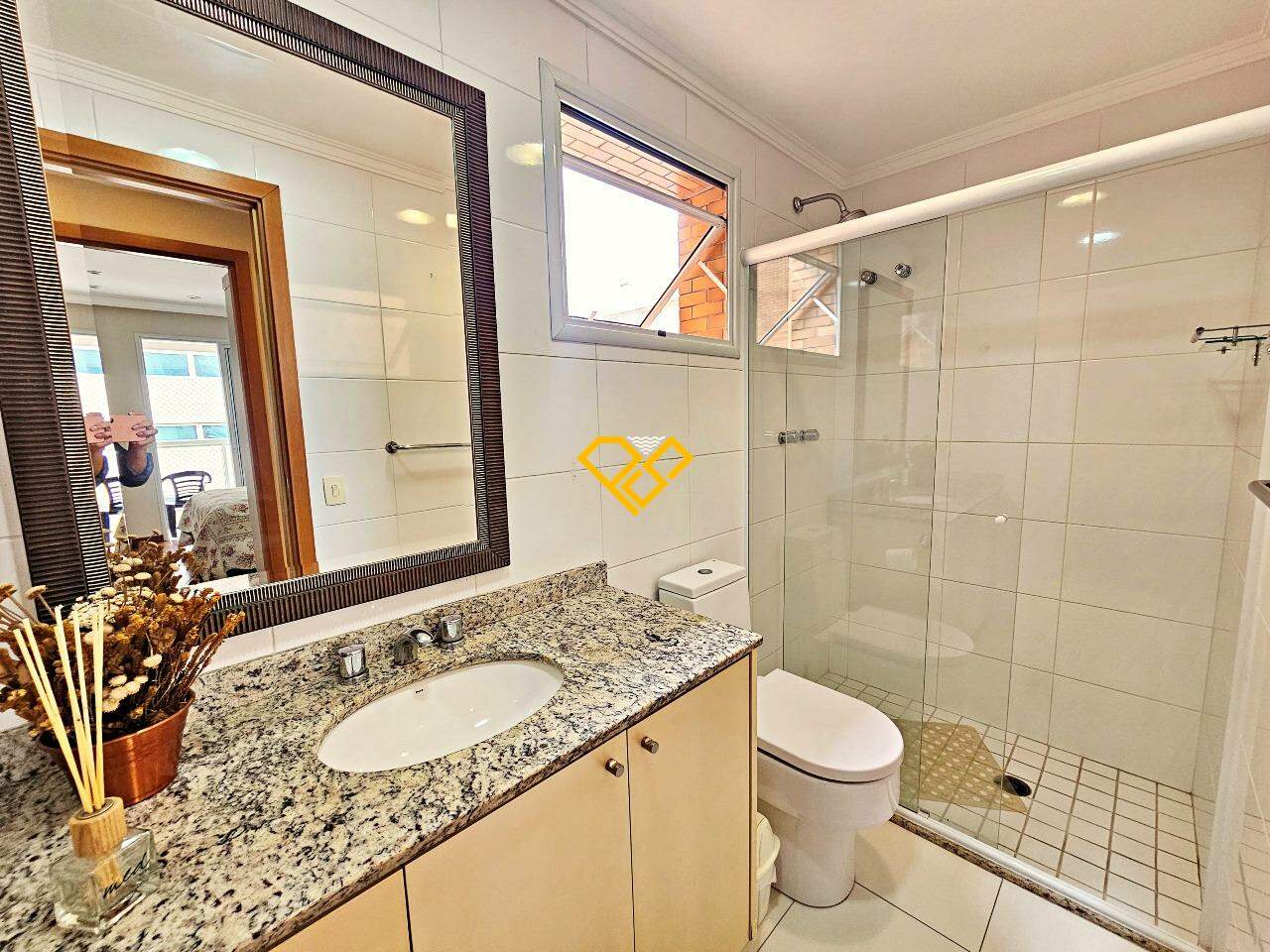 Apartamento à venda no Gonzaga: Wc social