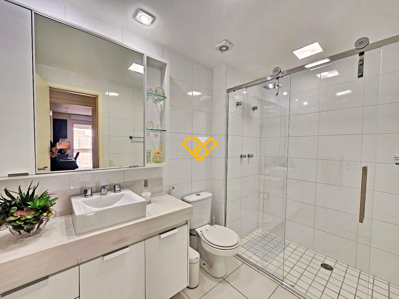 Apartamento à venda no Gonzaga: Wc social