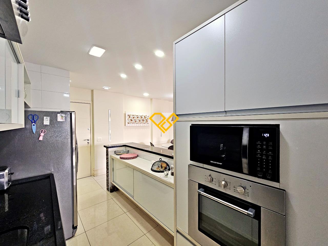 Apartamento à venda no Gonzaga: Cozinha