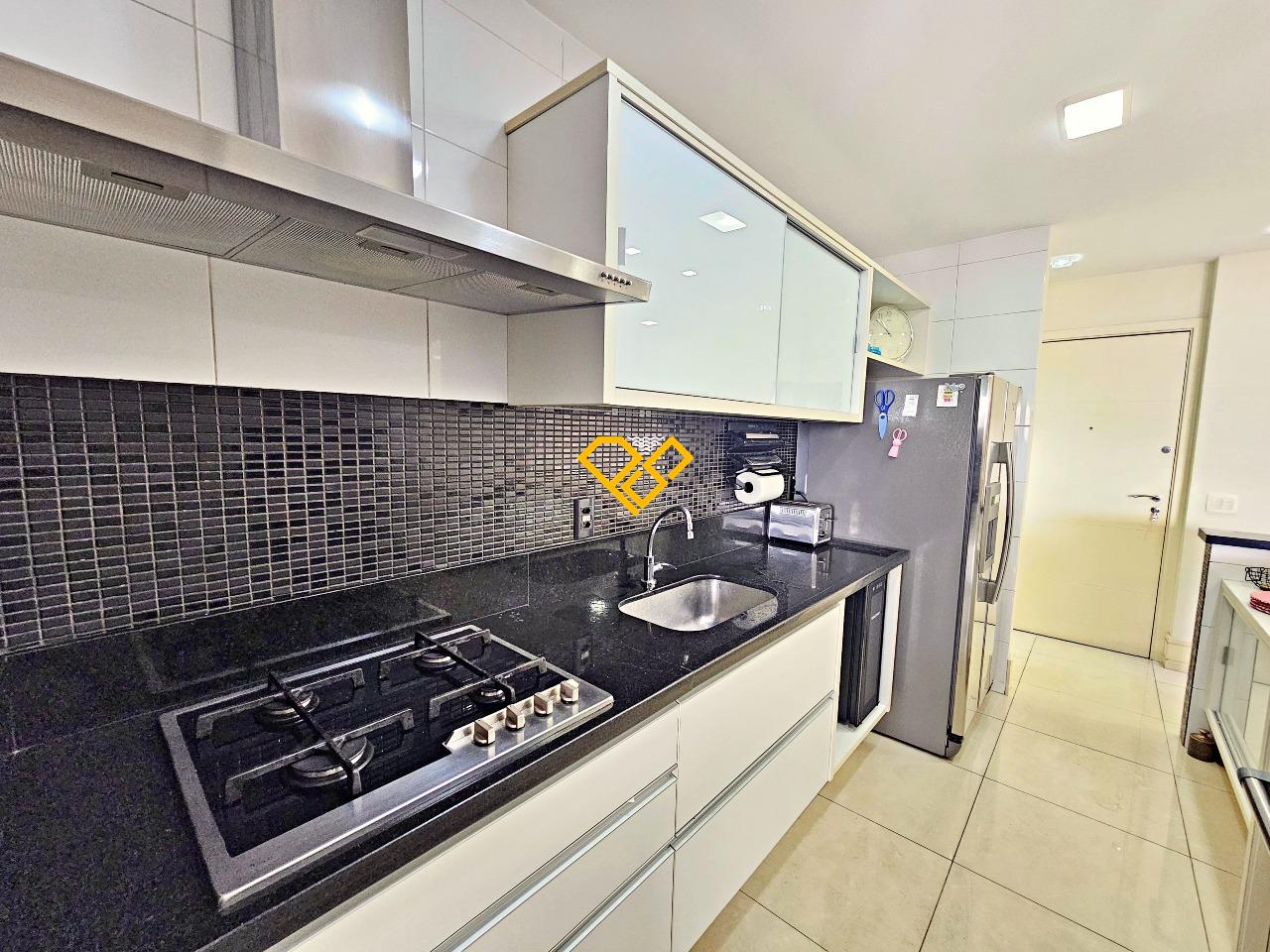 Apartamento à venda no Gonzaga: Cozinha