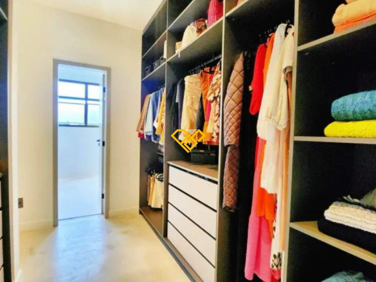 Apartamento à venda no Boqueirão: Dormitório 1 - suíte - closet