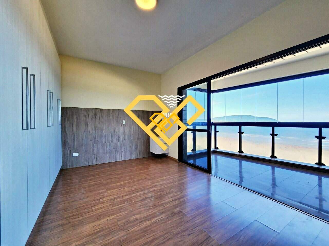 Apartamento à venda no Gonzaga: Sala (revertida para dormitório 1)